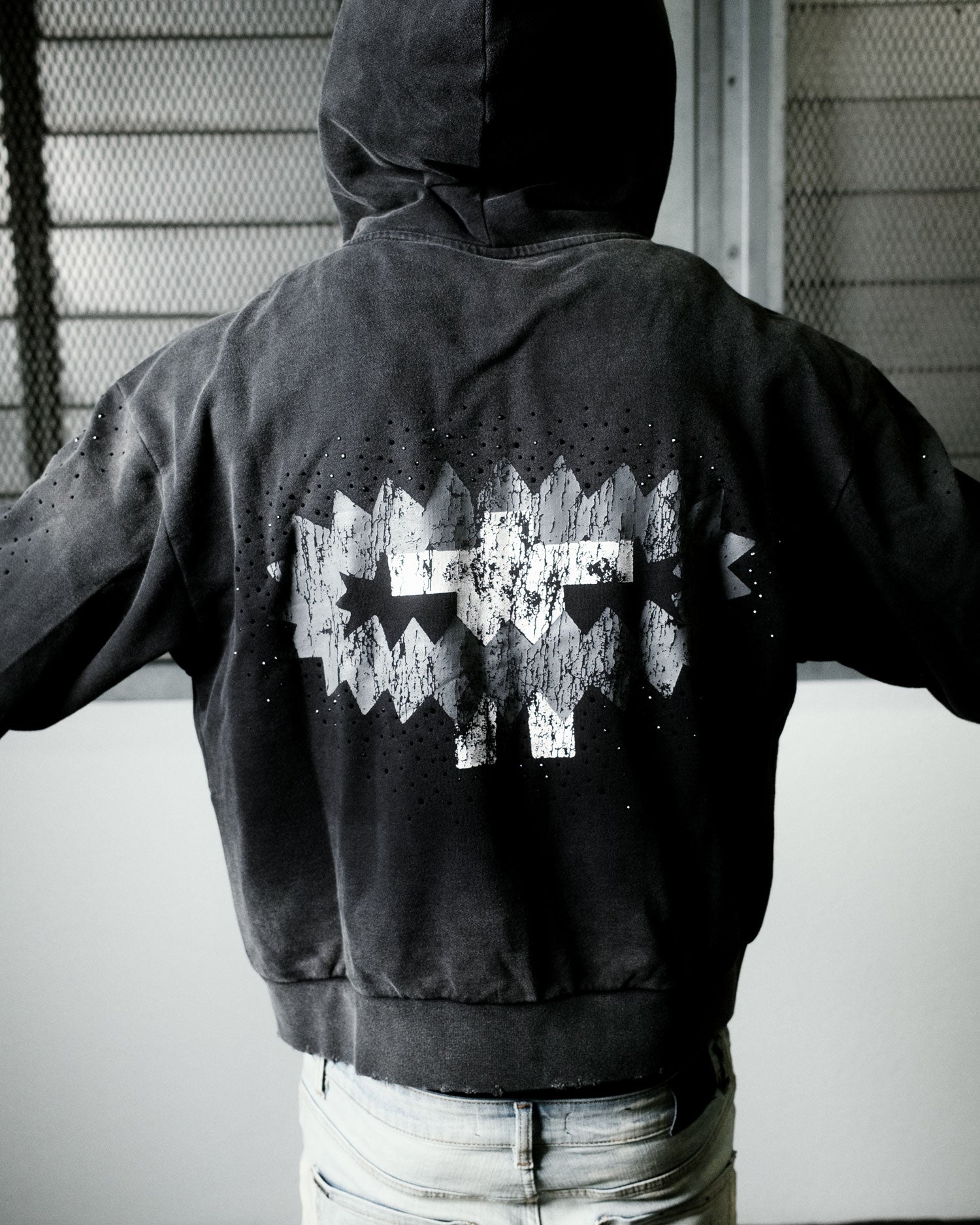 PHYPS ♥ Applique Star Object Pigment Hooded Zip-up PHYPS ♥ Applique Star Object Pigment Hooded Zip-up